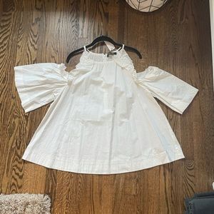White shirt sleeve blouse